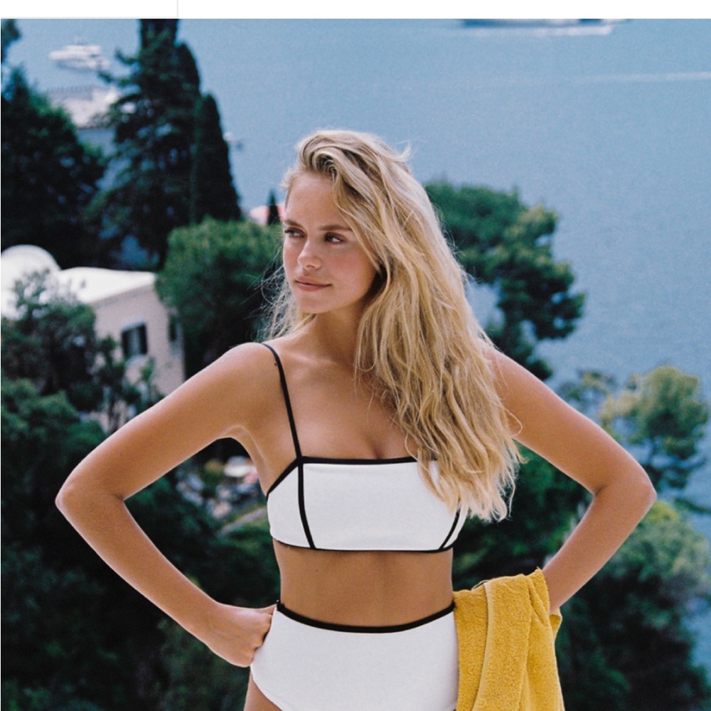 Daze Days womens swan bandeau swim top white